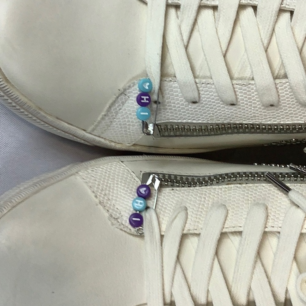 (Hi) safety pin shoe clips